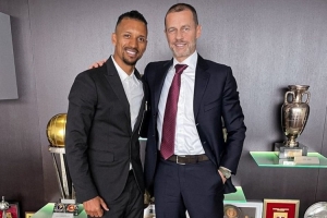 纳尼社媒晒与欧足联主席合照：与你见面是我的荣幸！