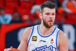 场均17.4分8板2.7助！宁波取消了尼古拉斯-拉科塞维奇的注册