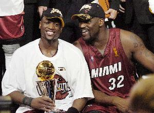 奥尼尔说现在球员只爱钱？韦德：别轻易质疑球员对篮球的热爱