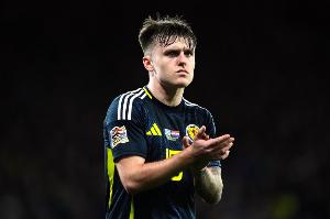 天空：埃弗顿有意签本-多克，利物浦计划在季前赛对其进行评估