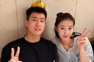 好事将近！范汇鎏晒与娇妻合照庆生：二人世界的最后一个生日🎂