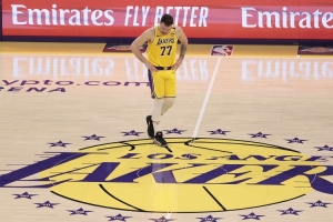 媒体人：东契奇减重后新赛季有望拿总冠军 他个人有望拿首座MVP奖