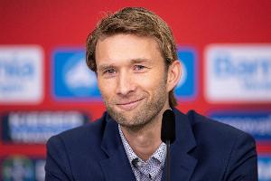 罗尔费斯：药厂不会只为填满阵容而引援，关键在于签下高水平球员