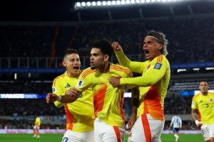 迪亚斯：我还没和J罗谈拜仁的事情，我可能会向他寻求建议