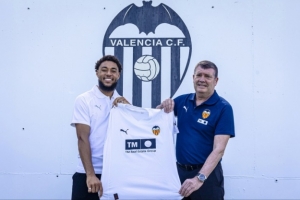 丹朱马：希望瓦伦球迷喜欢看我踢球，想尽快在比赛中展示我的实力