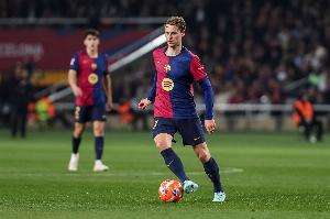 每体：巴萨恢复训练备战莱万特，德容因个人原因缺席训练