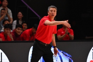 接中国男篮这个摊子时有没怕过？郭士强：没有 义不容辞