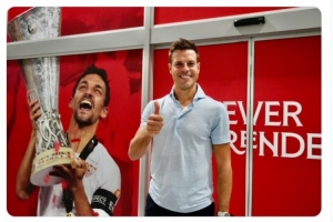 罗马诺：36岁阿斯皮利奎塔将免签加盟塞维利亚，已抵达接受体检