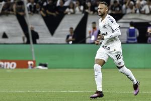 每体：那不勒斯年初曾考虑引进内马尔，但最终选择了德布劳内