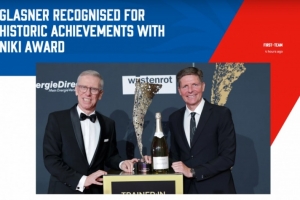 水晶宫主帅格拉斯纳在奥地利NIKI奖典礼被评为年度最佳教练