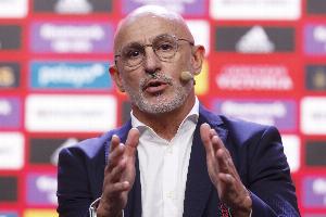 执教心态？德拉富恩特：赢球时不必自认最佳，输球也无需妄自菲薄