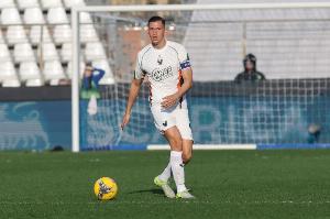 记者：国米关注萨索洛中卫伊泽斯和穆哈雷莫维奇