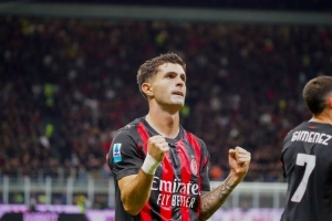 泰勒-亚当斯：普利西奇是世界级和意甲最佳，但是必须给他自由度