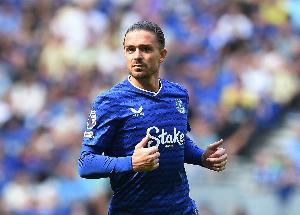 镜报：格拉利什租借表现亮眼但对曼城需回避，这让英超失去公平性