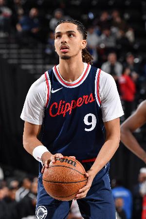 Shams：公牛将与前锋特伦廷-弗劳尔斯签下一份双向合同