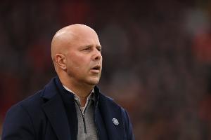 不敌曼联！TA：利物浦夏窗重建失去稳定性，斯洛特首次遇如此困境