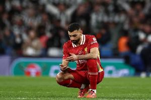 萨拉赫本赛季英超盘带成功率仅为10%，所以尝试10次+的球员中最低