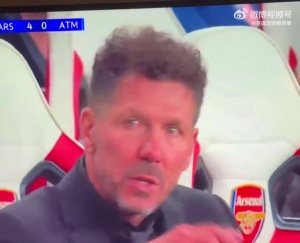 马竞13分钟连丢4球后的西蒙尼....👀