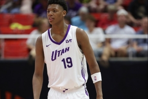 揭幕战主场迎战快船！队记：5号秀贝利因病出战成疑