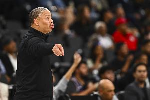 揭幕战惨败爵士！泰伦-卢揽责：我们打得像屎一样 责任在我！