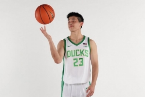 11投4中！俄勒冈大学主帅：林葳转移球很棒 但他后来有点缺乏耐心