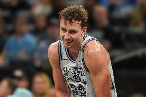 游刃有余！小瓦格纳半场9中7&三分2中2高效砍下19分5板2助