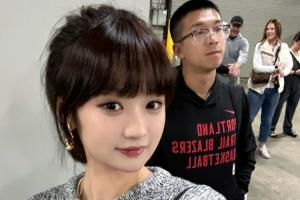 聊聊女友陪杨瀚森征战NBA这事 你觉得客观来讲到底好不好？