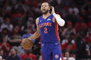 暂列东部第4！Spears：要向曾看轻活塞道歉 他们太厉害了