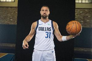 被贬替补！克莱加盟独行侠原因之一是保证首发+28-30分场上时间