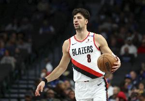 拓记：若明年1月开拓者只排西部第十 阿夫迪亚会很难获全明星提名