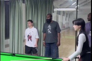 18岁王思诺是真有点东西啊😋丝滑低杆走位令哈登直呼不敢相信