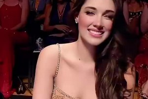 下赛季场边观战？霍福德美娇妻在一众环球小姐中颜值照样出众😍