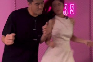 贴面对抗？郭艾伦和女主播跳舞： 到底用哪发力啊 感觉最后一下才发上力