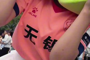 无锡的水蜜桃小姐姐真有活力~这么会蹦难道是幼师出身🤯