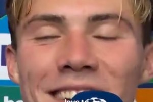 诙谐一刻！梅西：我这么多年白混啦，还得介绍自己！