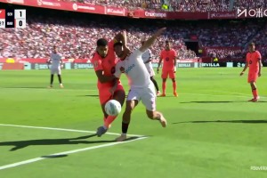 没必要啊！阿劳霍禁区送点，桑切斯点射弑旧主疯狂庆祝