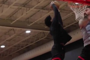 连线！杜兰特突分助攻阿门 滞空小拉杆暴扣