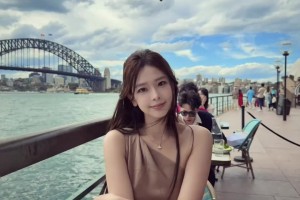 椰子极致少女感 完全看不出刚生完娃的样子😍