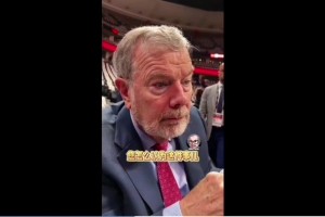 韦德谈热火三巨头首年军事基地训练：睡行军床，按时吃饭睡觉！